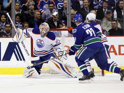 Oilers: Perron nets hat-trick but Bryzgalov was the star of the show