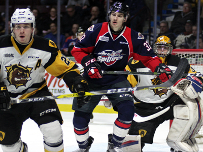 Spits snap losing skid with win over Bulldogs